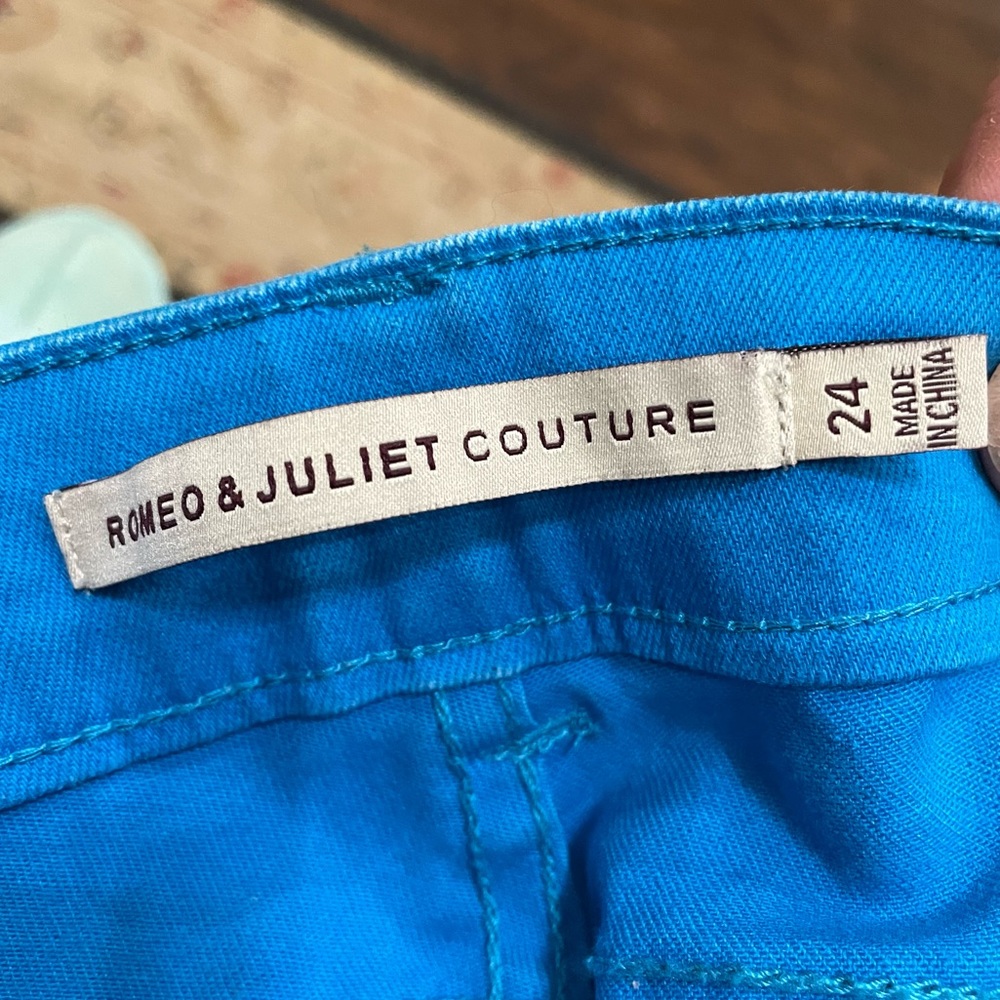 Romeo & Juliet Couture bright blue denim moto jeans / 24 / Excellent condition - Picture 14 of 16